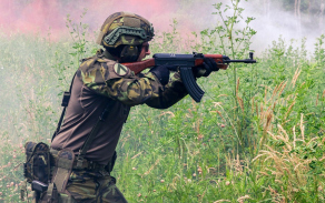 Během přesunu je jednotka nastřelena.